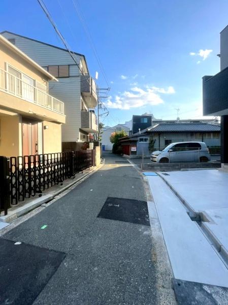 {sZgj1ڂ̐VzˌĂ̑OʓH܂ތnʐ^