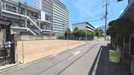 {s1ڂ̐VzˌĂ̑OʓH܂ތnʐ^