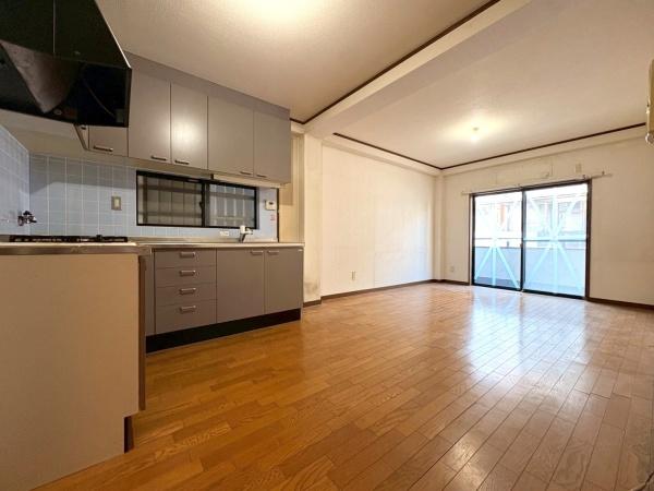 ���{���s���{��搼�c�Ӓ�1���ڂ̒��È�ˌ��Ẵ��r���O