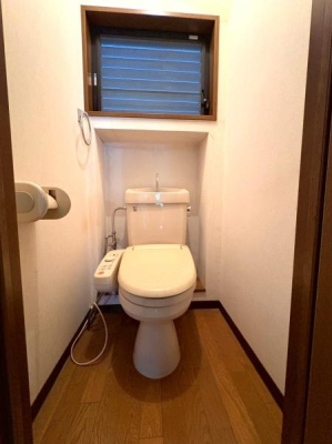 ���{���s���{��搼�c�Ӓ�1���ڂ̒��È�ˌ��Ẵg�C��