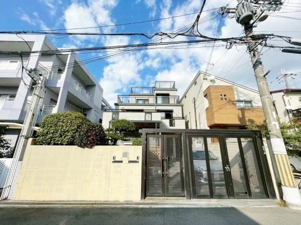 大阪府豊中市服部本町3丁目の中古一戸建ての現地外観写真