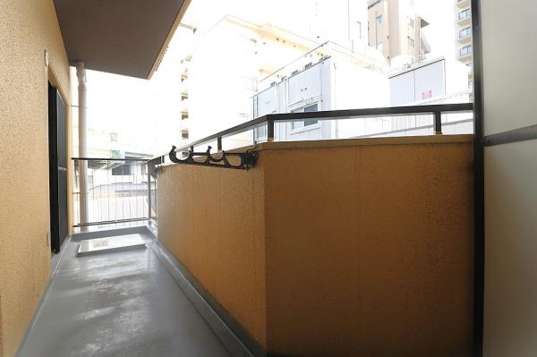 大阪府大阪市東住吉区山坂1丁目の中古マンションのバルコニー