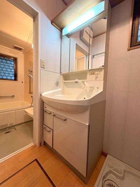 ���{�����s�|����2���ڂ̒��È�ˌ��Ă̐��ʑ�E���ʏ�