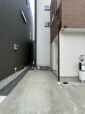 ���{��^�s���n�����̒��È�ˌ��Ă̒��ԏ�