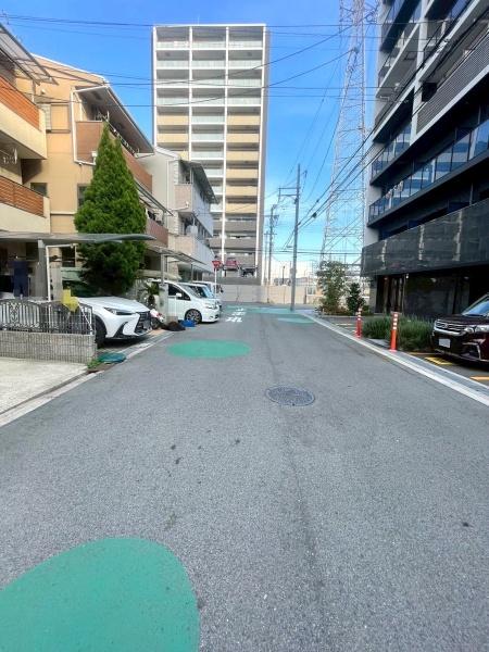 {sZgYS1ڂ̒ÈˌĂ̑OʓH܂ތnʐ^