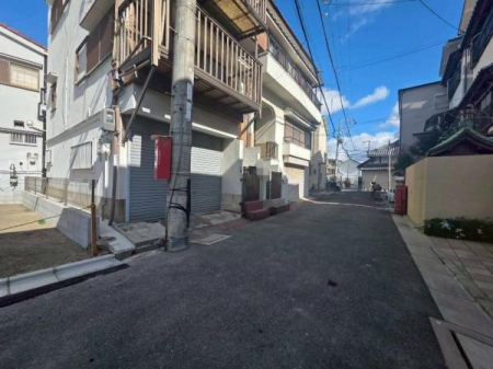 ���{��^�s��Ւ��̒��È�ˌ��Ă̑O�ʓ��H�܂ތ��n�ʐ^