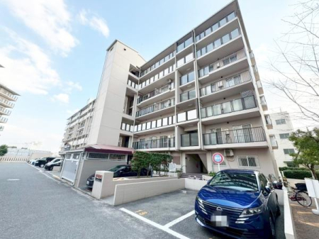 ���{���s����擌�O��3���ڂ̒��Ã}���V�����̌��n�O�ώʐ^