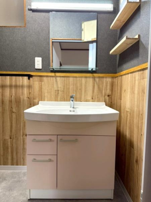 ���{���s�����F�k1���ڂ̒��È�ˌ��Ă̐��ʑ�E���ʏ�