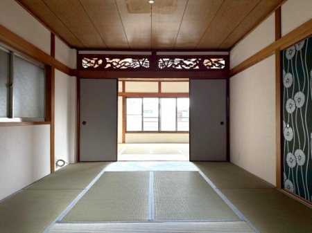 ���{���s�����F�k1���ڂ̒��È�ˌ��Ă̘a��