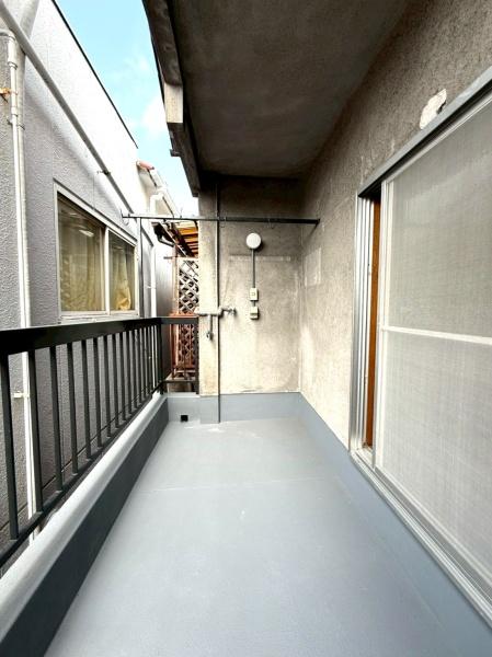 ���{���s�����F�k1���ڂ̒��È�ˌ��Ẵo���R�j�[