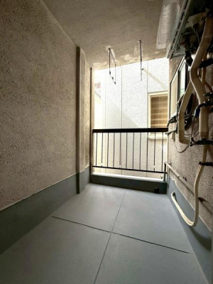 ���{���s�����F�k1���ڂ̒��È�ˌ��Ẵo���R�j�[