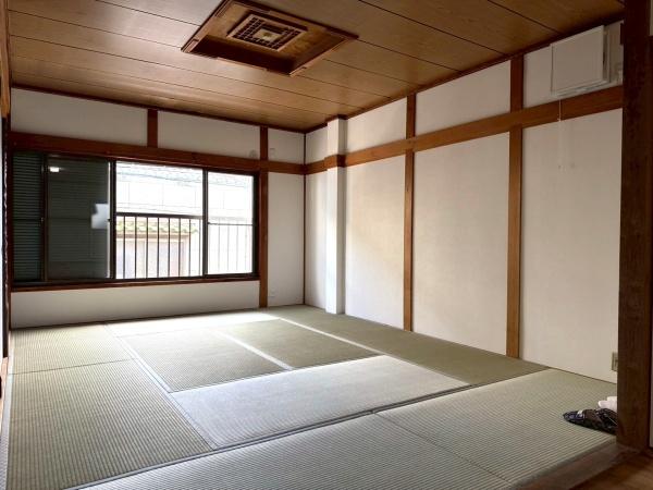 ���{���s�����F�k1���ڂ̒��È�ˌ��Ă̘a��