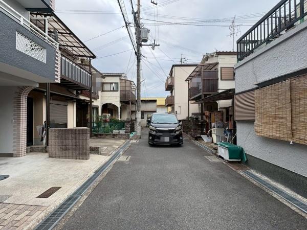 {^sl{5ڂ̒ÈˌĂ̑OʓH܂ތnʐ^