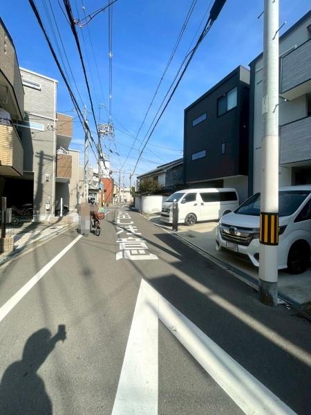 {sA5ڂ̒ÈˌĂ̑OʓH܂ތnʐ^