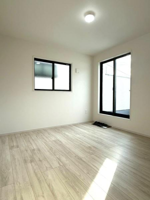 ���{���s�����Z�j��2���ڂ̐V�z��ˌ��Ă̗m��