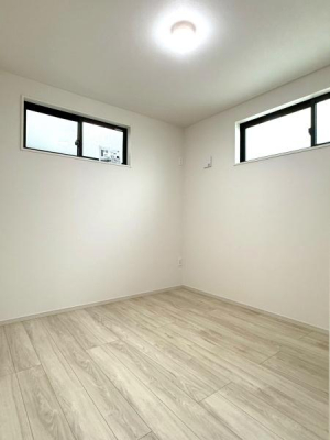 ���{���s�����Z�j��2���ڂ̐V�z��ˌ��Ă̗m��