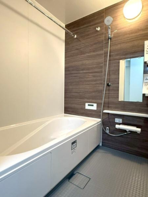 ���{���s�����Z�j��2���ڂ̐V�z��ˌ��Ă̗���