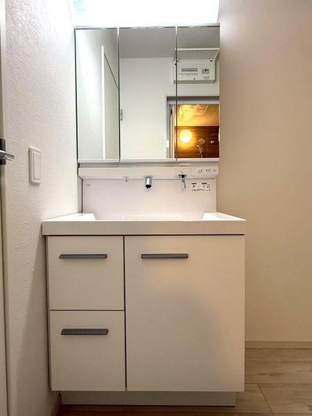 ���{���s�����Z�j��2���ڂ̐V�z��ˌ��Ă̐��ʑ�E���ʏ�