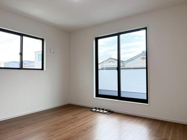 ���{���s�����Z�j��2���ڂ̐V�z��ˌ��Ă̗m��