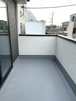 ���{���s�����Z�j��2���ڂ̐V�z��ˌ��Ẵo���R�j�[