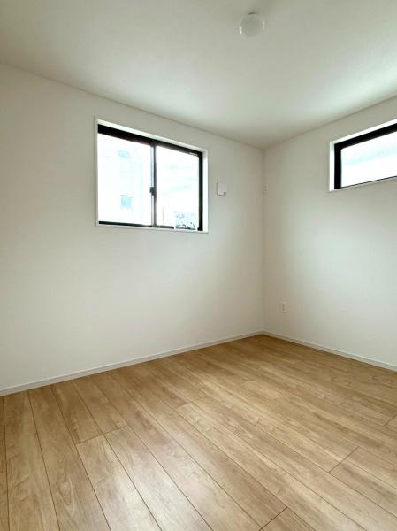 ���{���s�����Z�j��2���ڂ̐V�z��ˌ��Ă̗m��