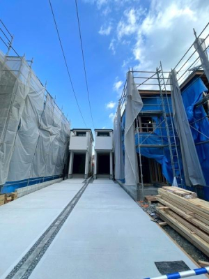 ���{���s�����Z�j��2���ڂ̐V�z��ˌ��Ă̒��ԏ�