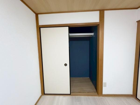 ���{��^�s�]�[���̒��È�ˌ��Ă̎��[