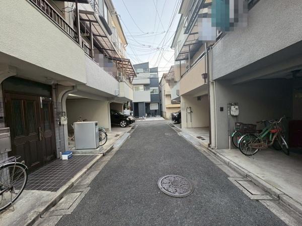 ���{��^�s�]�[���̒��È�ˌ��Ă̑O�ʓ��H�܂ތ��n�ʐ^