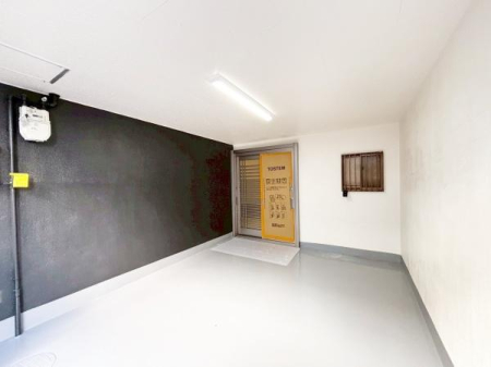 {s搼O3ڂ̒ÈˌĂ̒ԏ