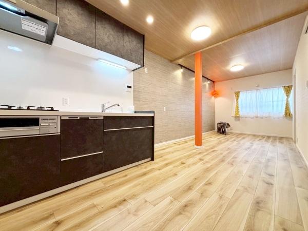 {s搼O3ڂ̒ÈˌẴrO