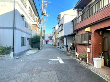 {s͍3ڂ̒ÃeXnEX̑OʓH܂ތnʐ^