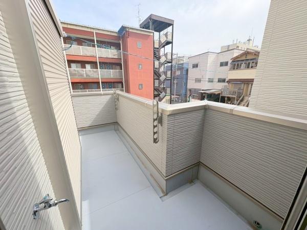 ���{�����s��㏬��̐V�z��ˌ��Ẵo���R�j�[