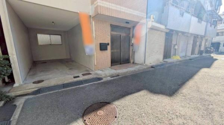 {sߐ3ڂ̒ÈˌĂ̑OʓH܂ތnʐ^