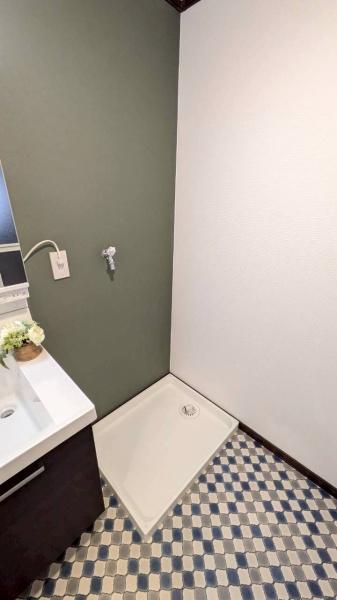 {sߐ3ڂ̒ÈˌĂ̐ʑEʏ