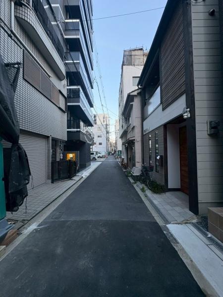 {sQb{1ڂ̐VzˌĂ̑OʓH܂ތnʐ^