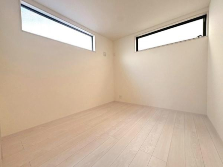 ���{���s����������1���ڂ̐V�z��ˌ��Ă̗m��