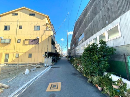 {s1ڂ̐VzˌĂ̑OʓH܂ތnʐ^