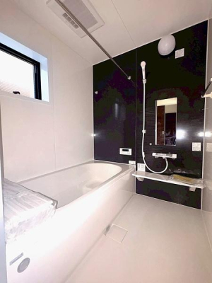 ���{���s����������1���ڂ̐V�z��ˌ��Ă̗���