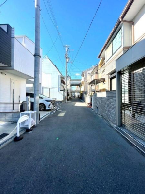 {sZgj1ڂ̒ÈˌĂ̑OʓH܂ތnʐ^