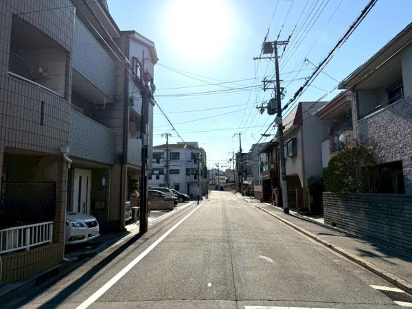 {sZgK3ڂ̒ÈˌĂ̑OʓH܂ތnʐ^