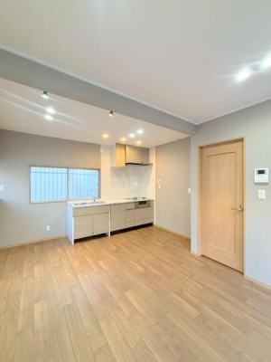 ���{�����s��t1���ڂ̒��È�ˌ��Ẵ��r���O