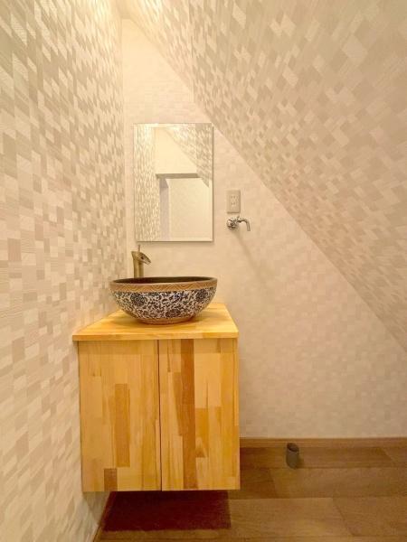 ���{�����s��t1���ڂ̒��È�ˌ��Ă̐��ʑ�E���ʏ�