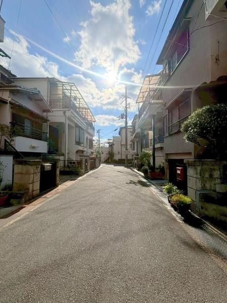 {sH4ڂ̒ÈˌĂ̑OʓH܂ތnʐ^