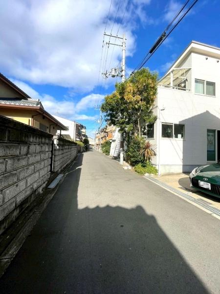 {sZgZc4ڂ̒ÈˌĂ̑OʓH܂ތnʐ^