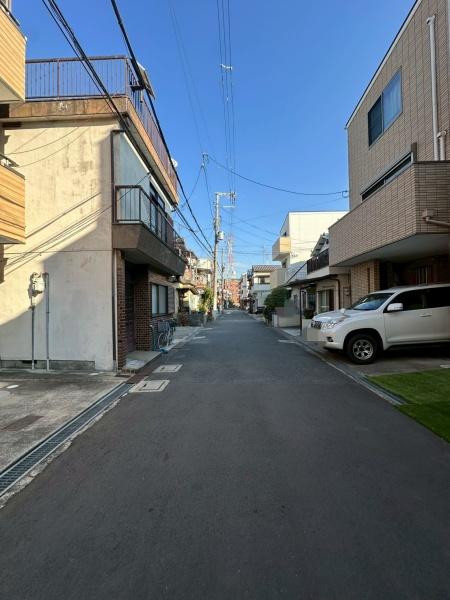 {^s̒ÈˌĂ̑OʓH܂ތnʐ^