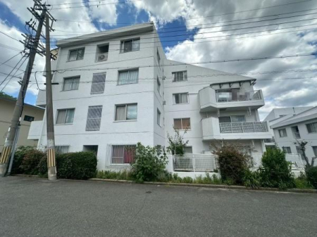 ���{�l����s���R2���ڂ̒��Ã}���V�����̌��n�O�ώʐ^