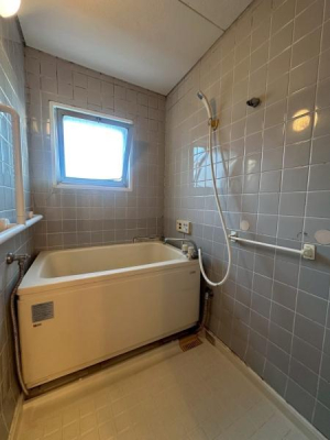 ���{�l����s���R2���ڂ̒��Ã}���V�����̗���