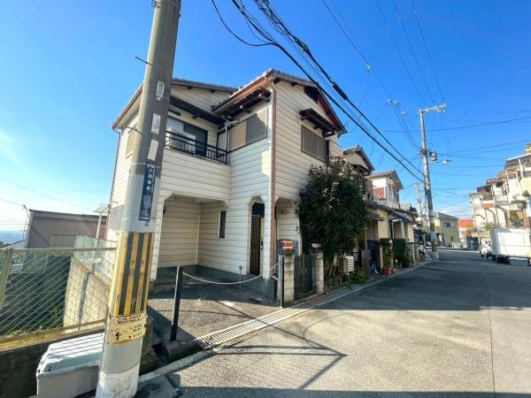 大阪府東大阪市上四条町の中古一戸建ての現地外観写真