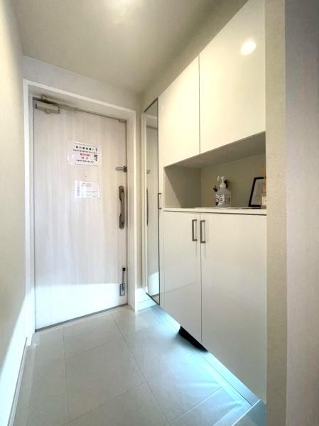 大阪府大阪市東住吉区住道矢田5丁目の中古マンションの玄関