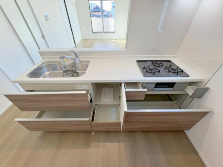 ���{�����s���Z������3���ڂ̐V�z��ˌ��ẴL�b�`��